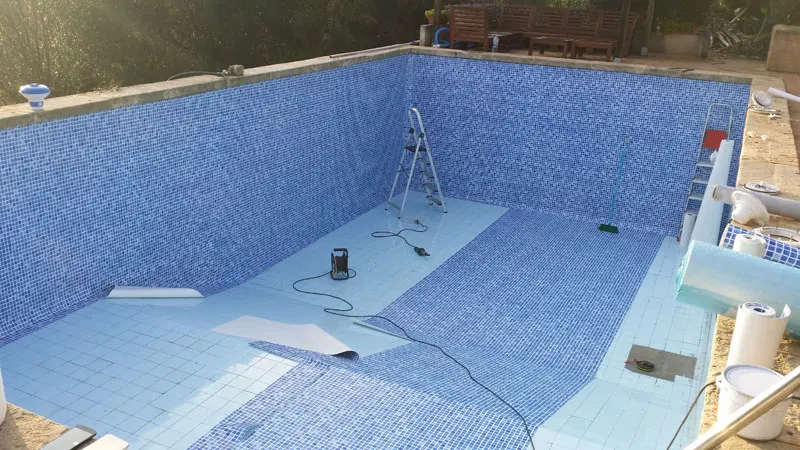 Reparacion de piscina con membrana pvc